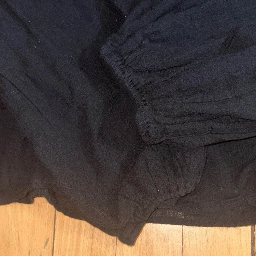 American Eagle Outfitters Black Blouse Flowy size large - Picture 5 of 8